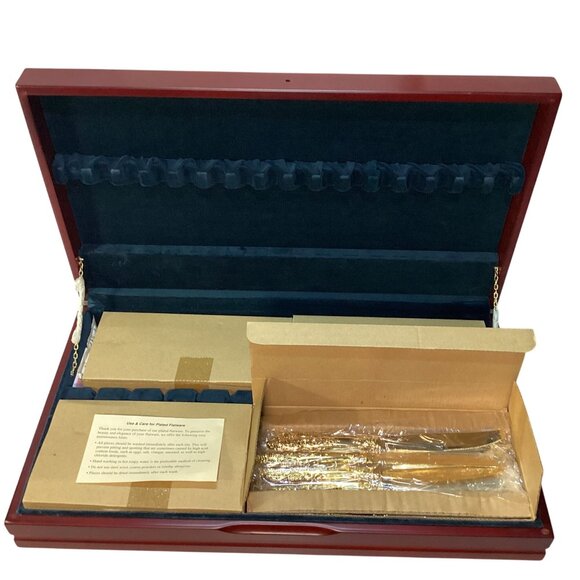 Internal Silver Company Gold Plated 85 pcs Flat Wares Pattern Grande Antique NEW - Picture 6 of 14